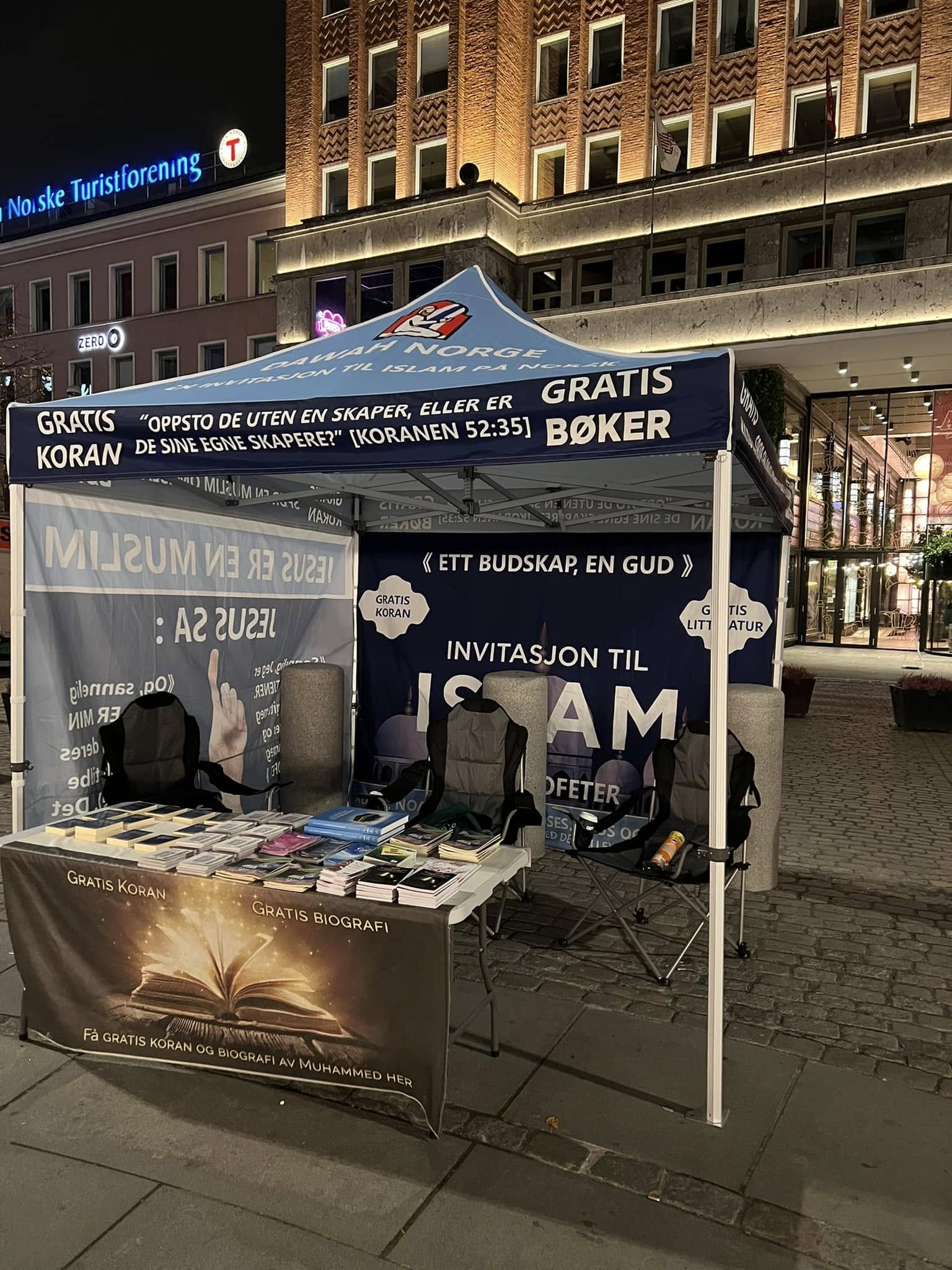 Dawah Stand